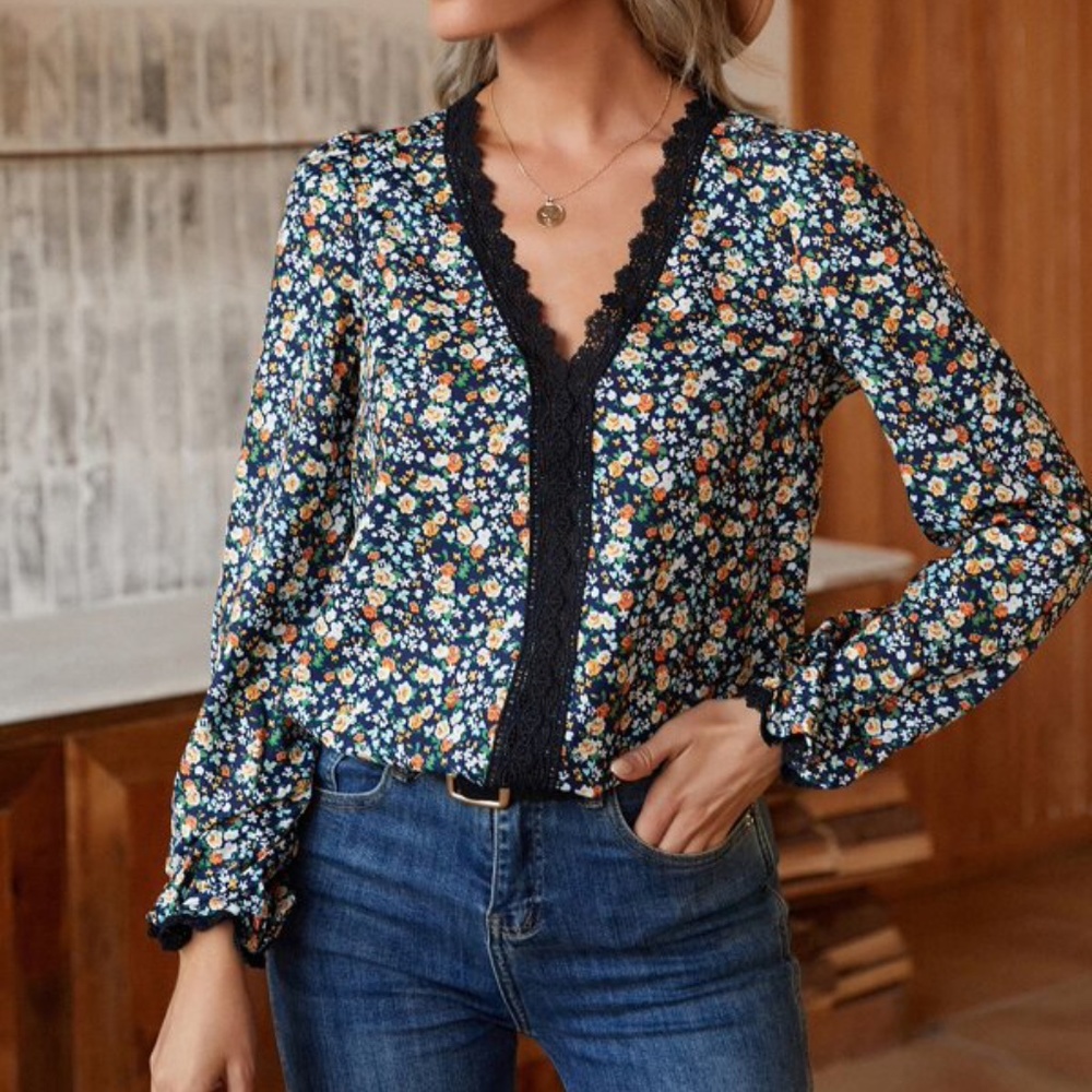 Bohemian Floral Print Lace V neck Top Cottagecore - Picture 3 of 3